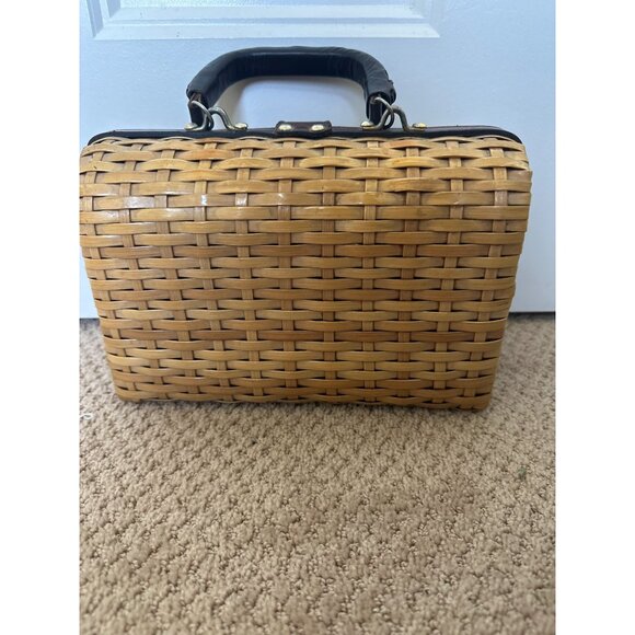 Vintage Basket Handbag Purse MCM Leather Handle Quality Clasp Engraving Plate - Picture 10 of 10